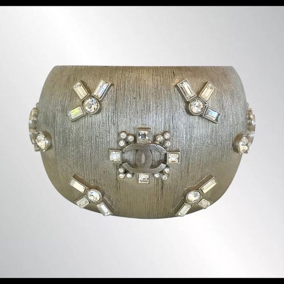 Chanel Brushed Textured Silver CC Cuff - Picture 3 of 6